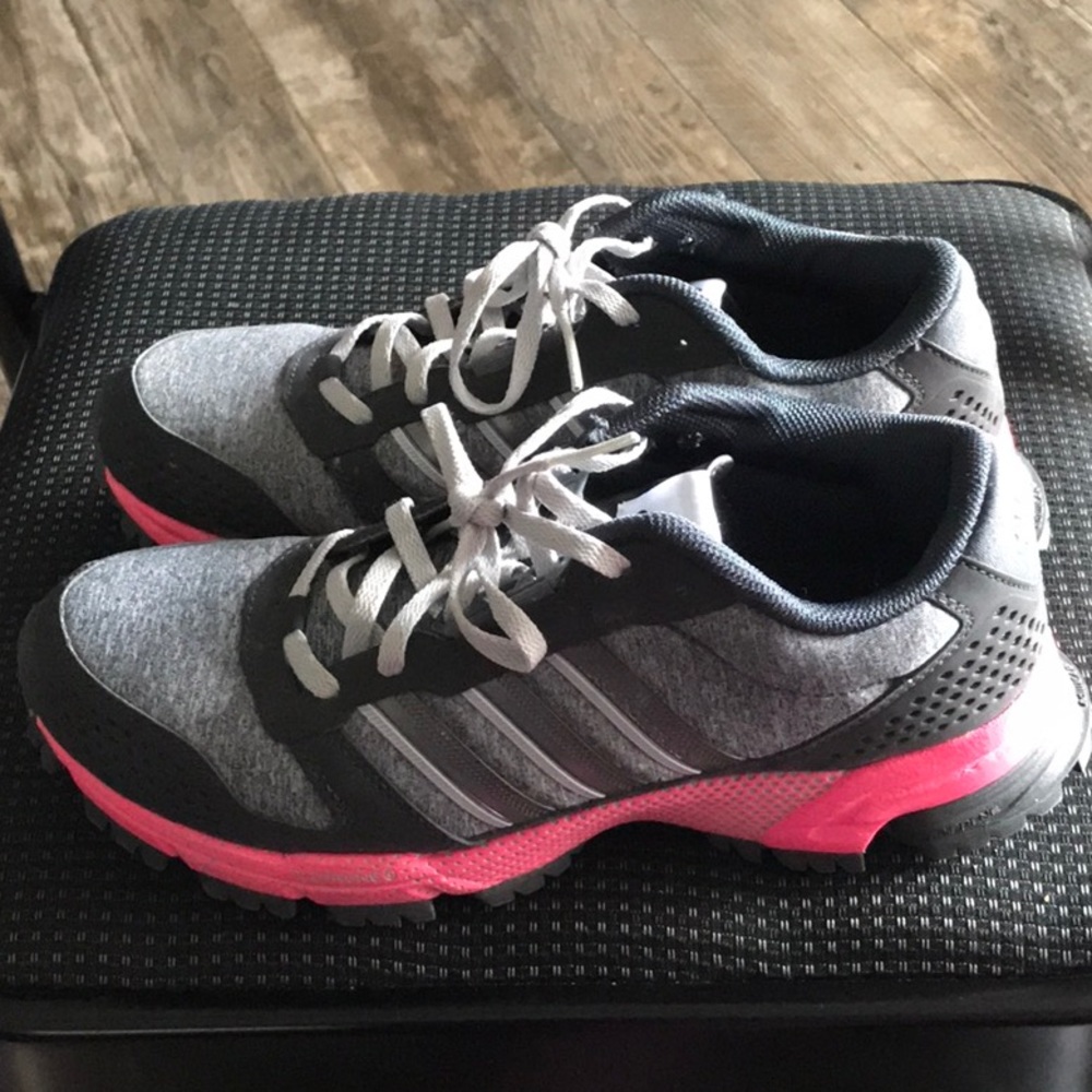 Women’s Adidas Sneakers. Size 8. Gray/pink